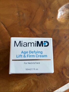 miami MD Age Defying Lift & Firm Cream – White